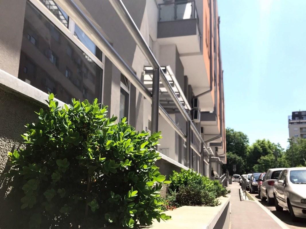 Novogradnja Zvezdara Zeleno Brdo - Lira Napred